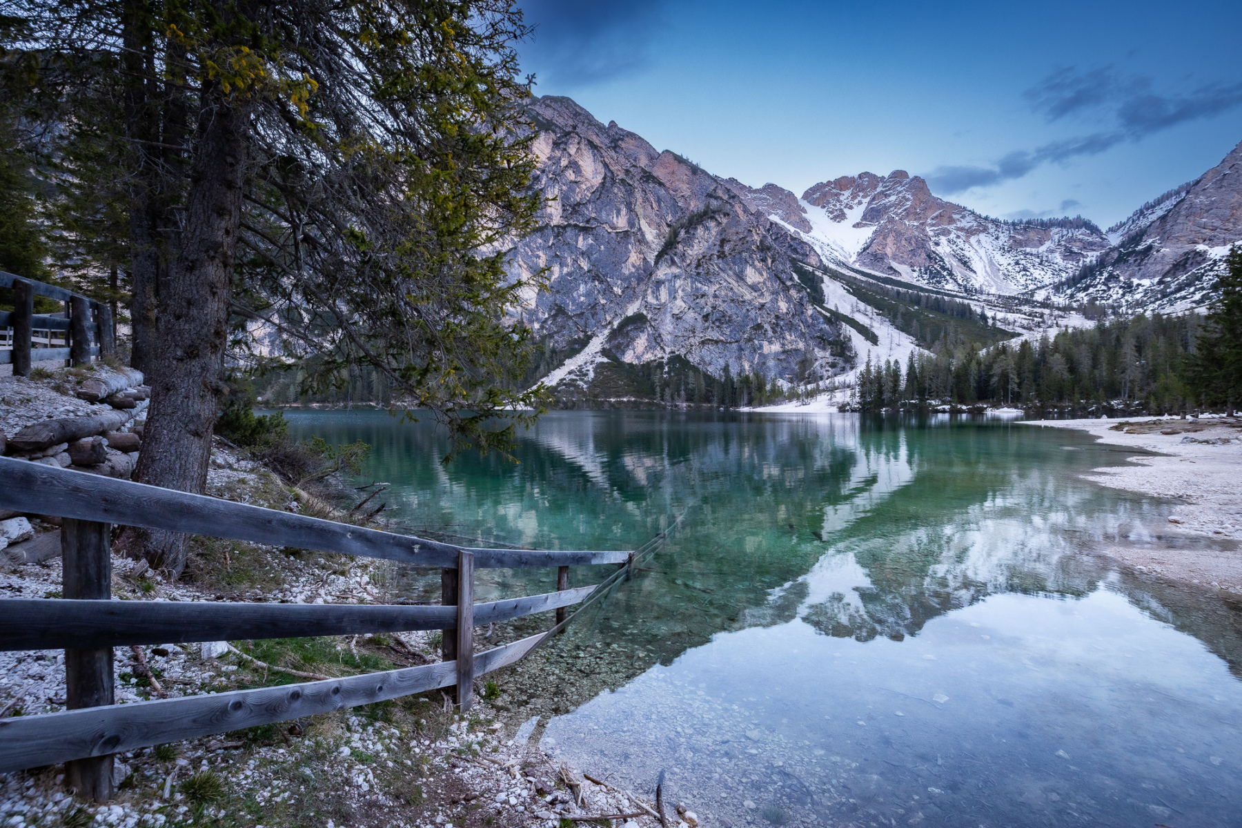 Lago_di_Braies, Italien